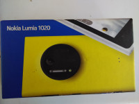 Black Nokia Lumia 1020