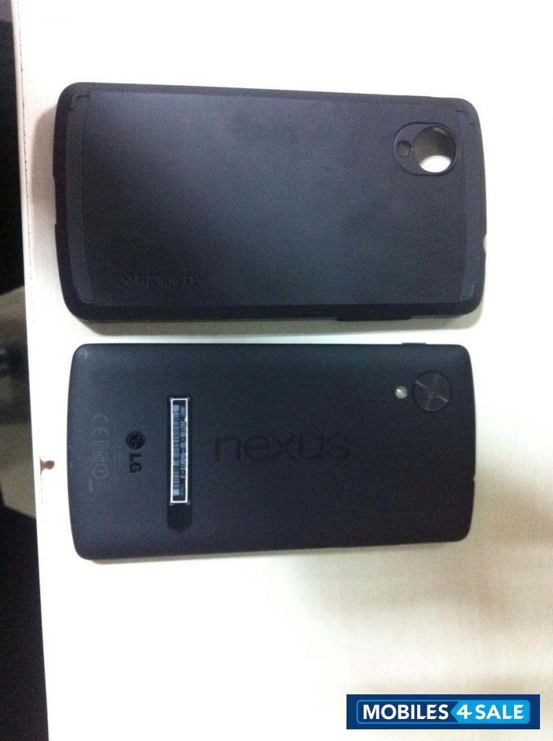 Black Google Nexus 5