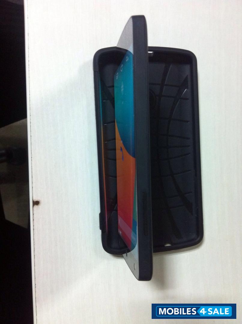 Black Google Nexus 5