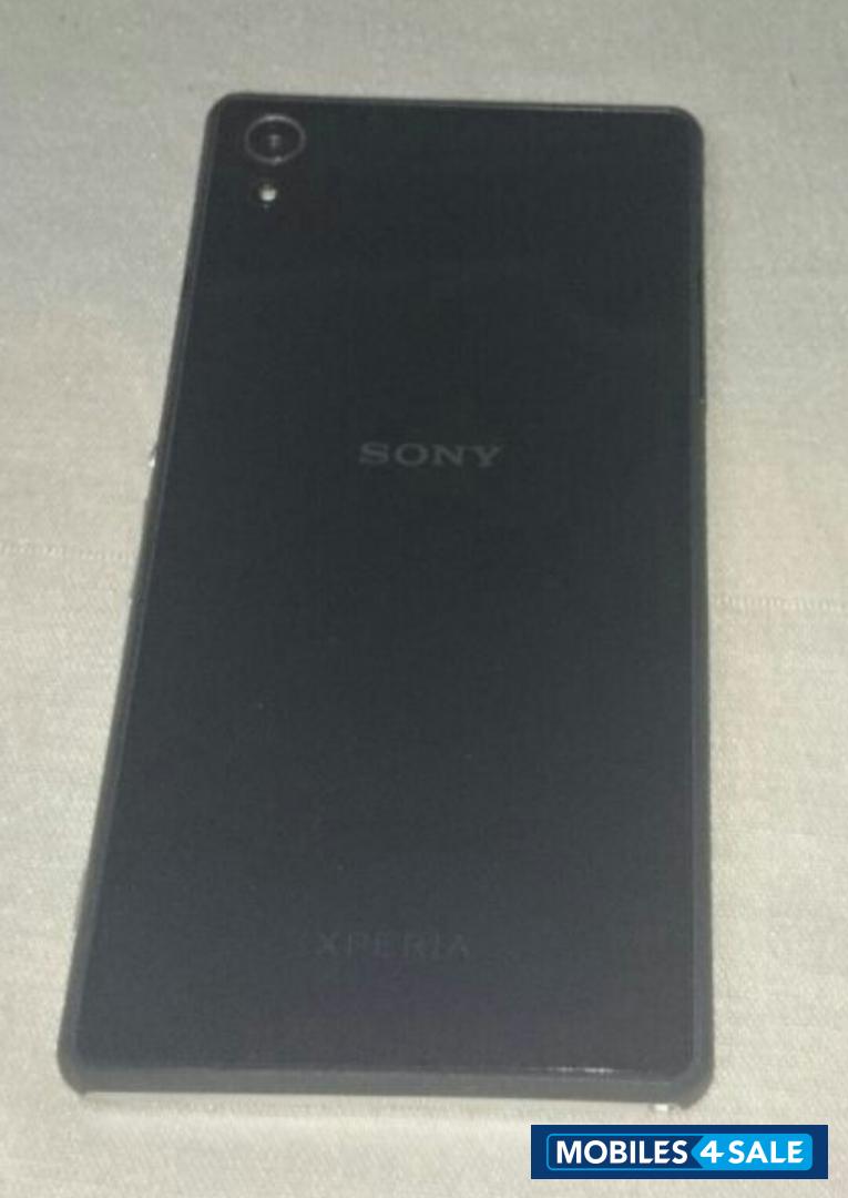 Black Sony Xperia Z2