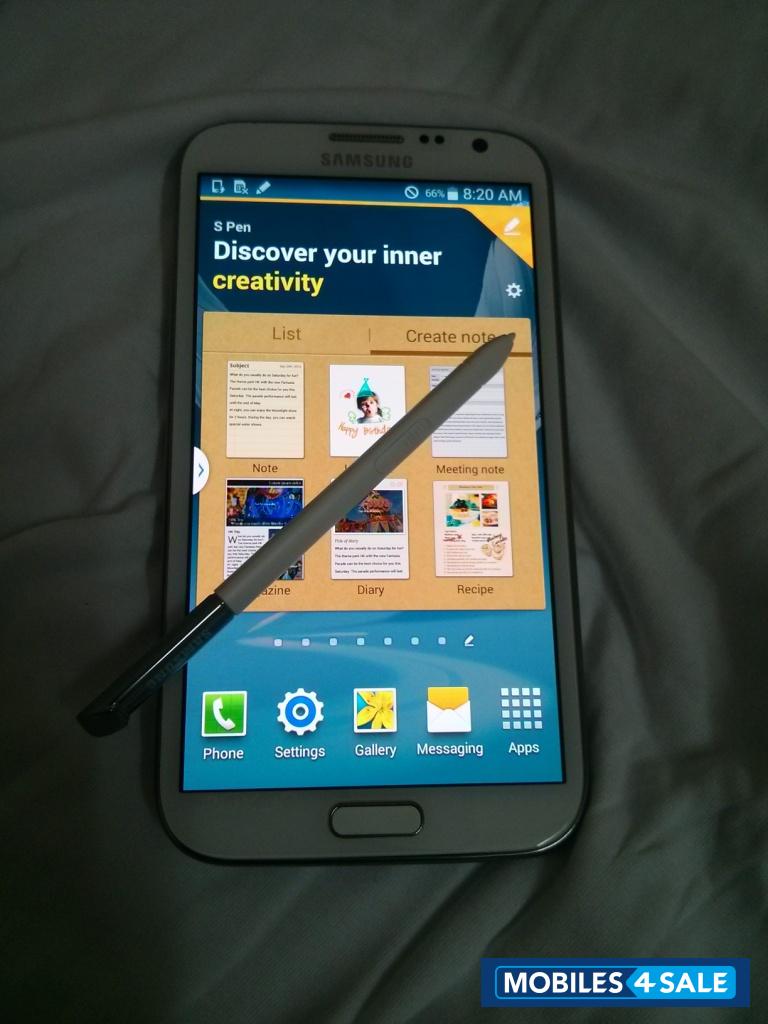 White Samsung Galaxy Note 2