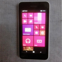 White Nokia Lumia 530