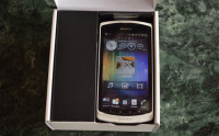 White Sony Xperia neo L