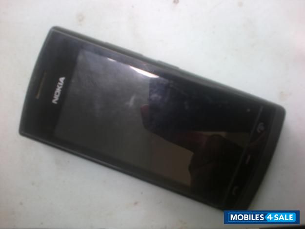 Black Nokia 500