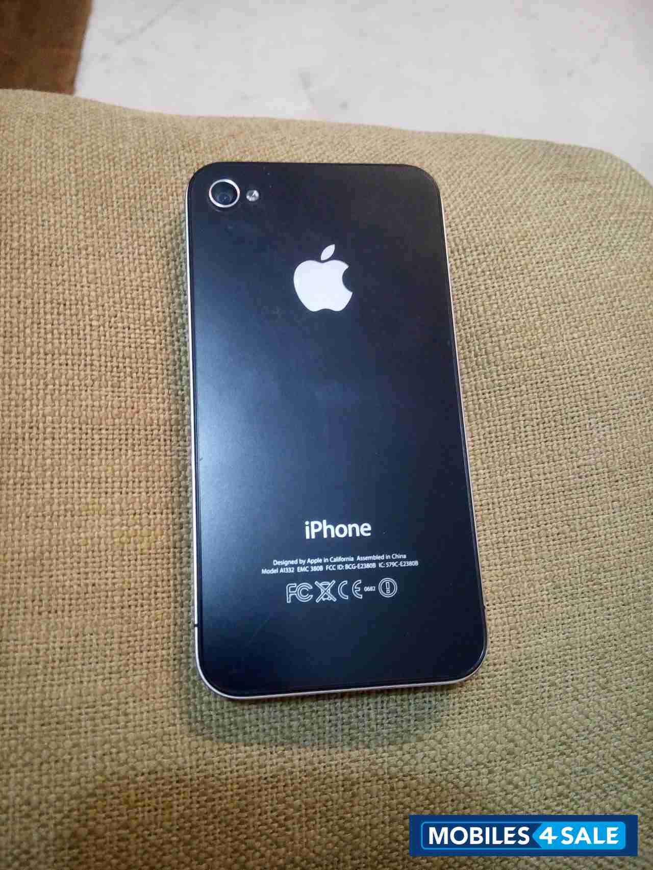 Black Apple iPhone 4