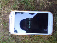 White Samsung Galaxy Grand GT-I9082