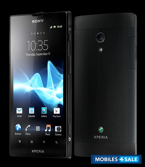 Black Sony Xperia ion