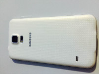 White Samsung Galaxy 5