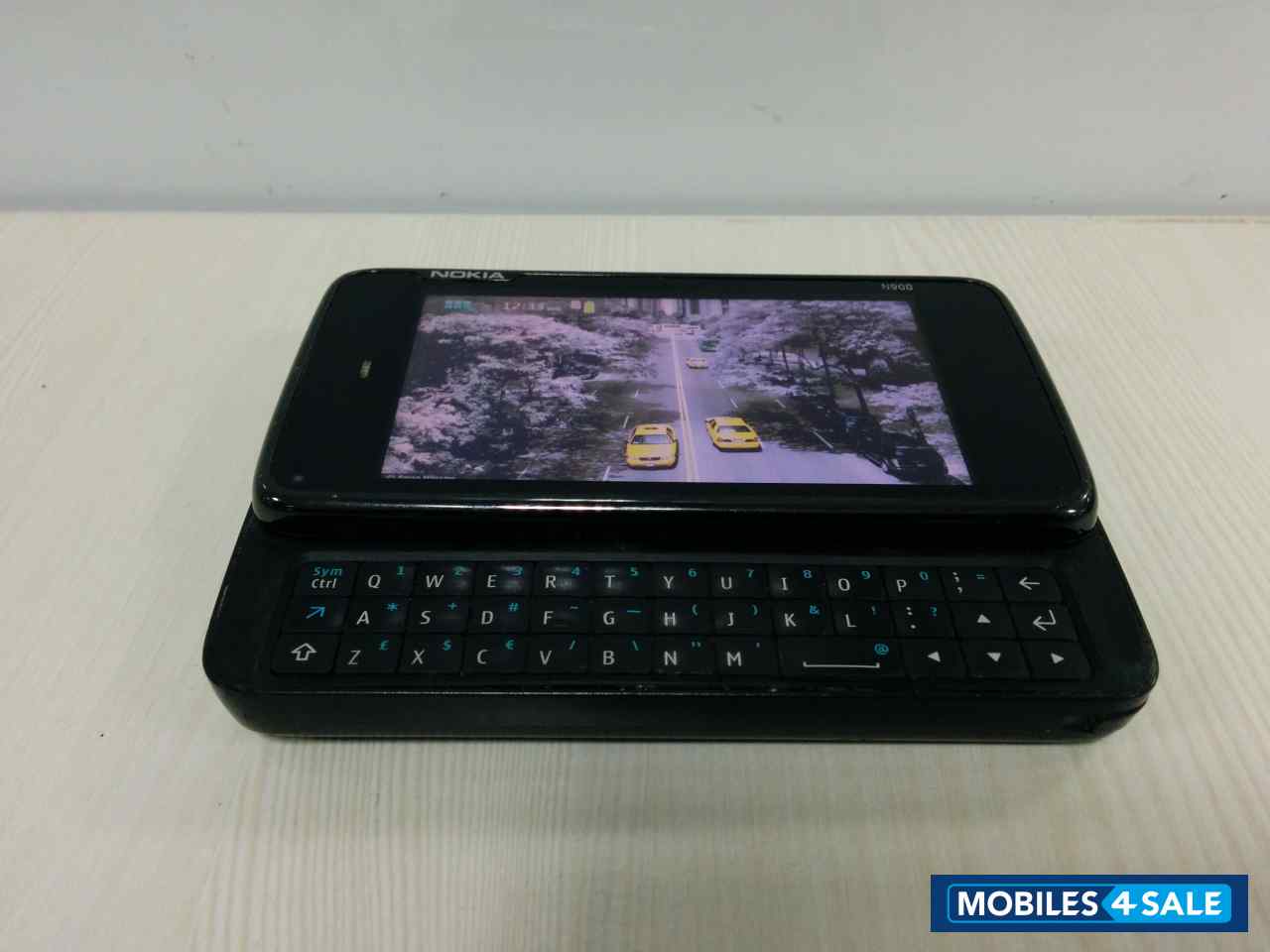 Black Nokia N900