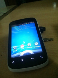 White HTC Explorer