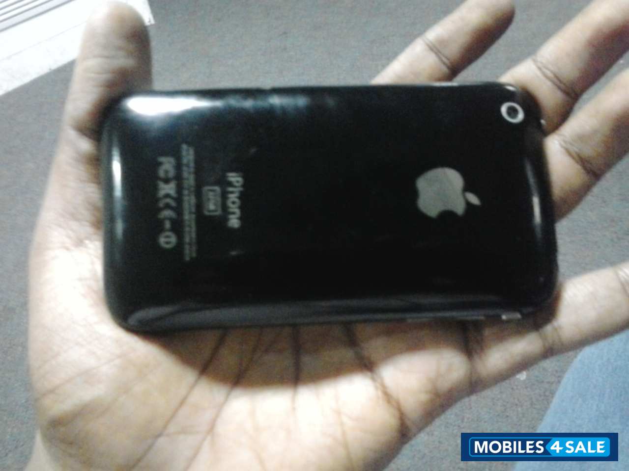 Black Apple iPhone 3GS