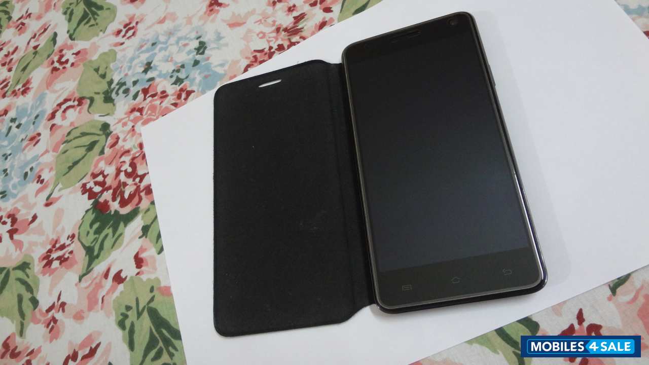 Black Xolo Q3000