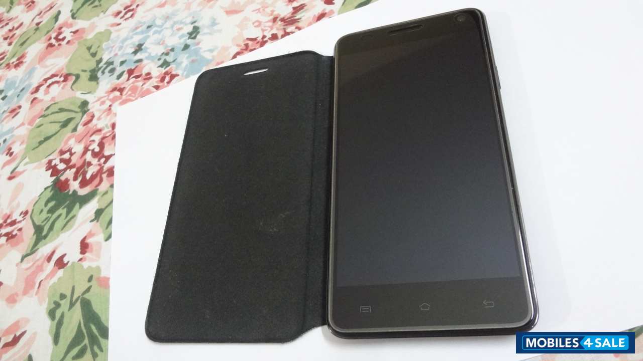 Black Xolo Q3000