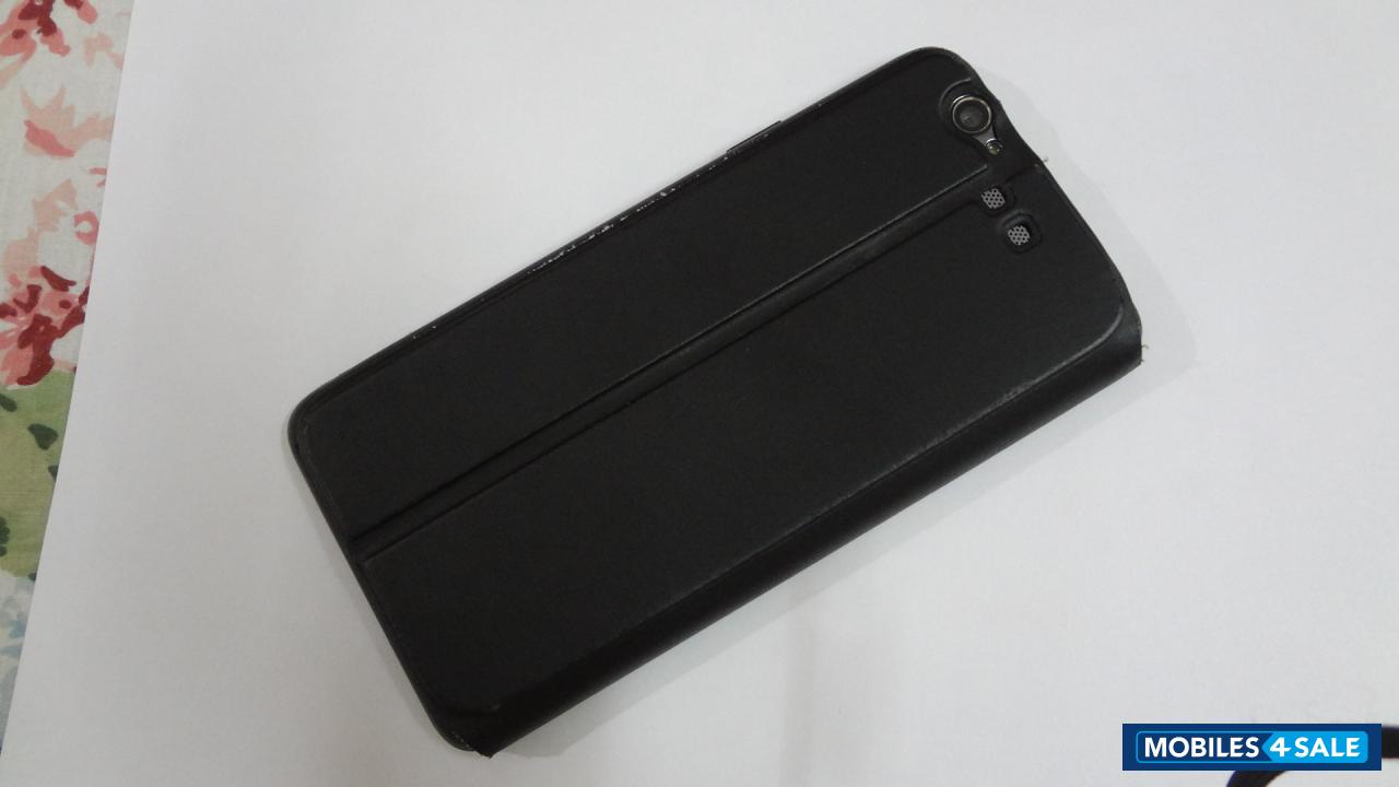 Black Xolo Q3000