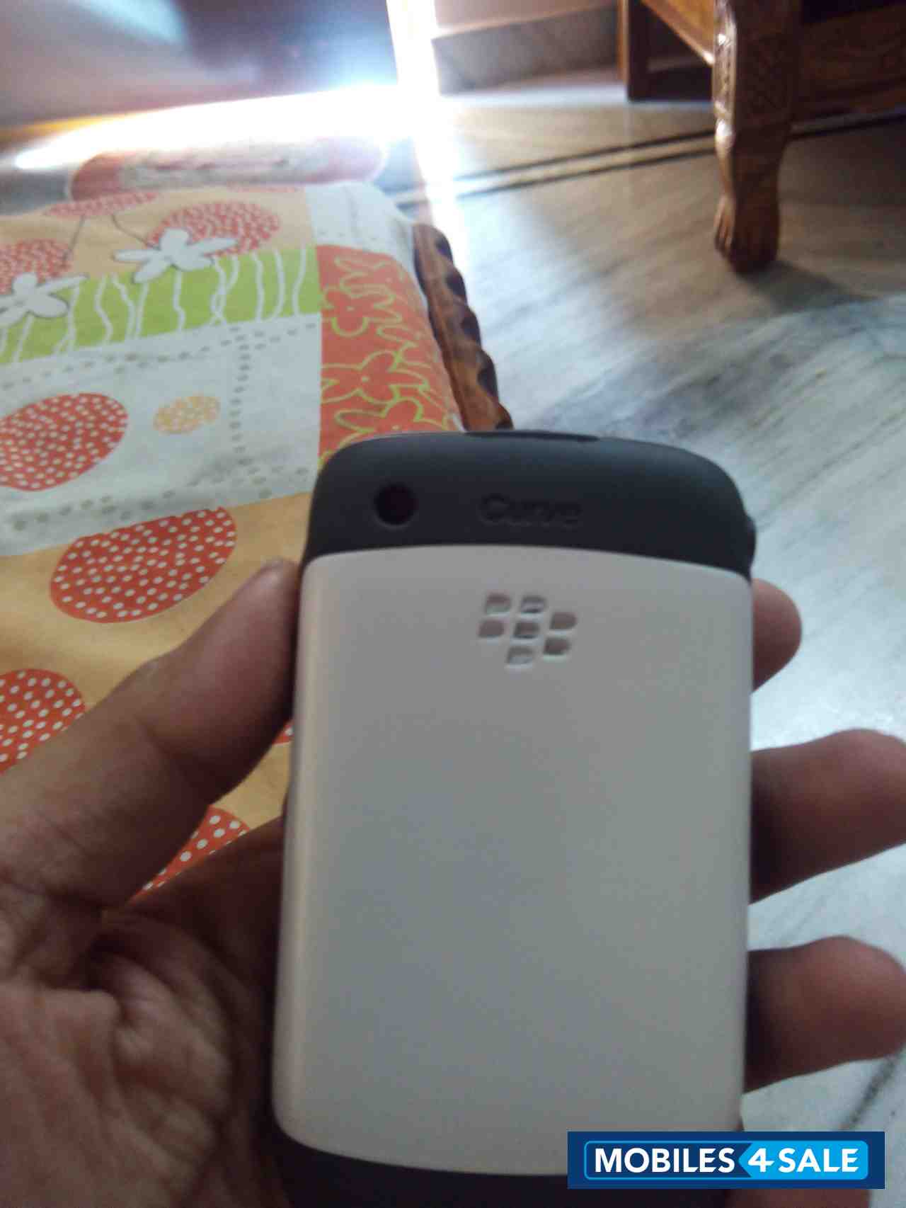 White BlackBerry Curve 8530