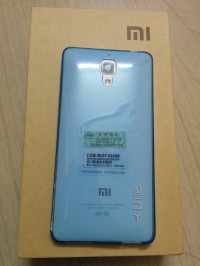 White Xiaomi MI-4