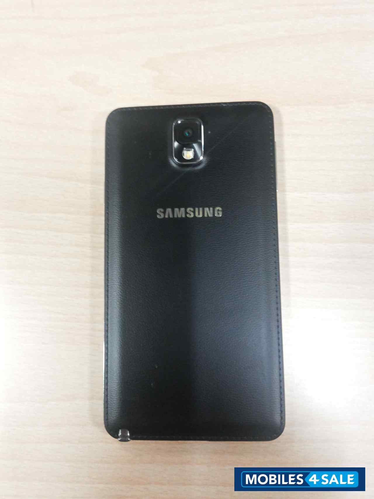 Black Samsung Galaxy Note 3