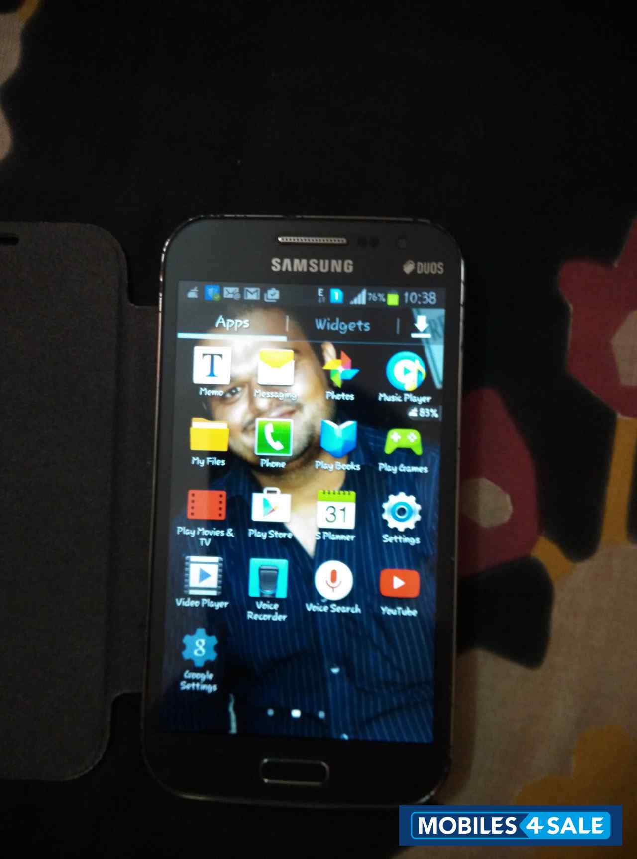 Grey Samsung Galaxy Grand Quarttro