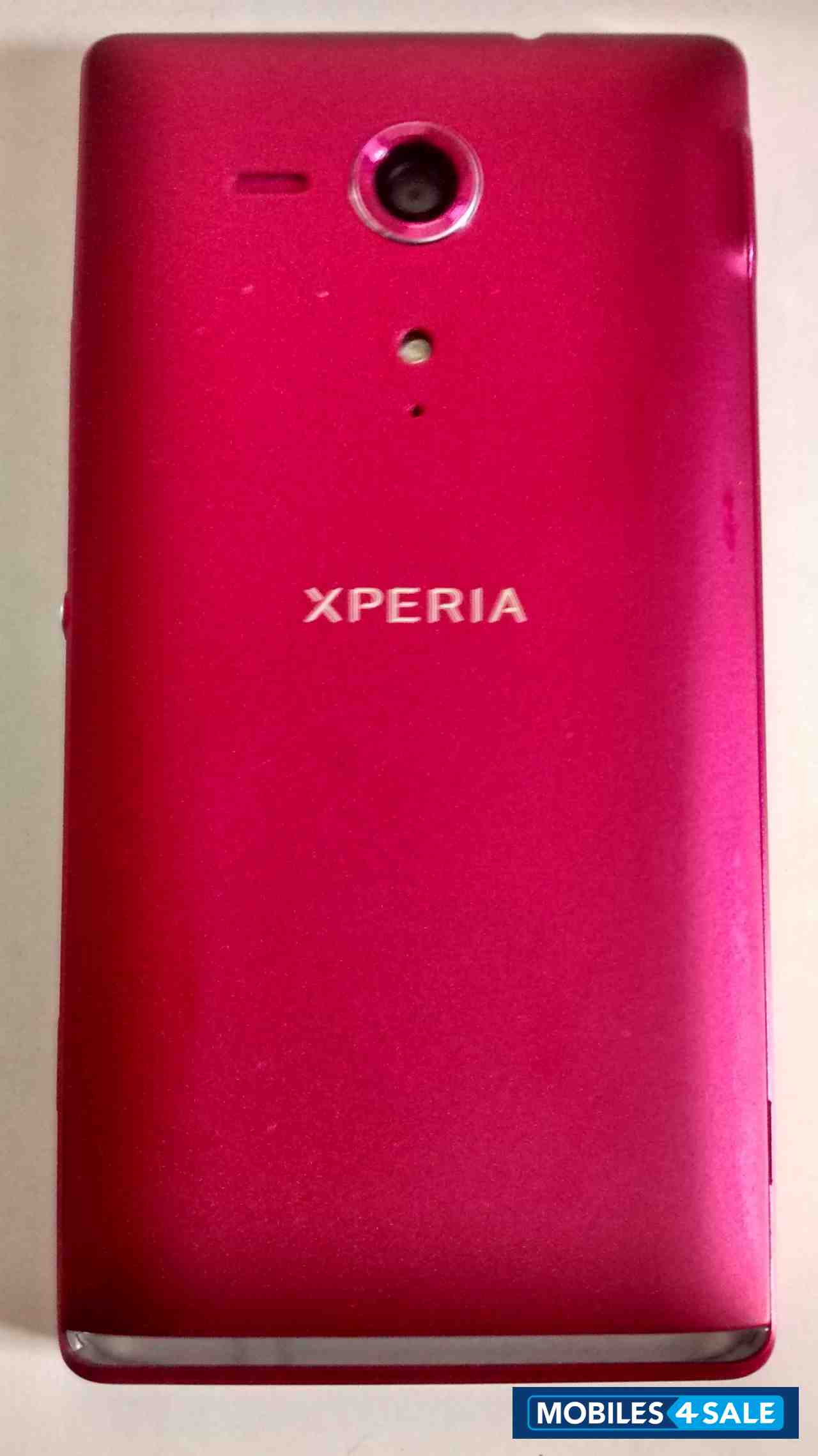 Red Sony Xperia SP