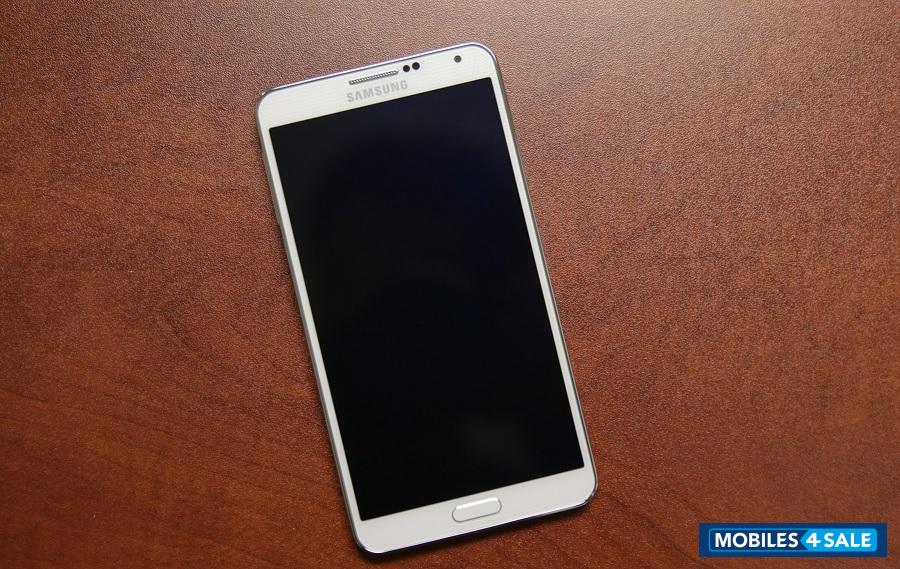 White Samsung Galaxy Note