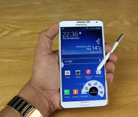 White Samsung Galaxy Note