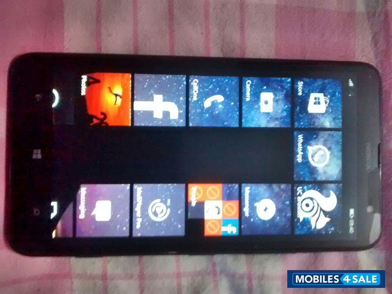 Black Nokia Lumia 1320