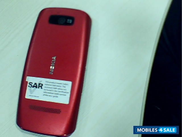 Red Nokia Asha 305