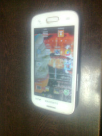 White Samsung Galaxy Star Pro S7260