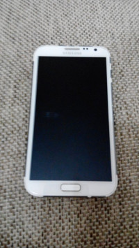 White Samsung Galaxy Note 2