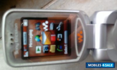 Black Sony Ericsson W300