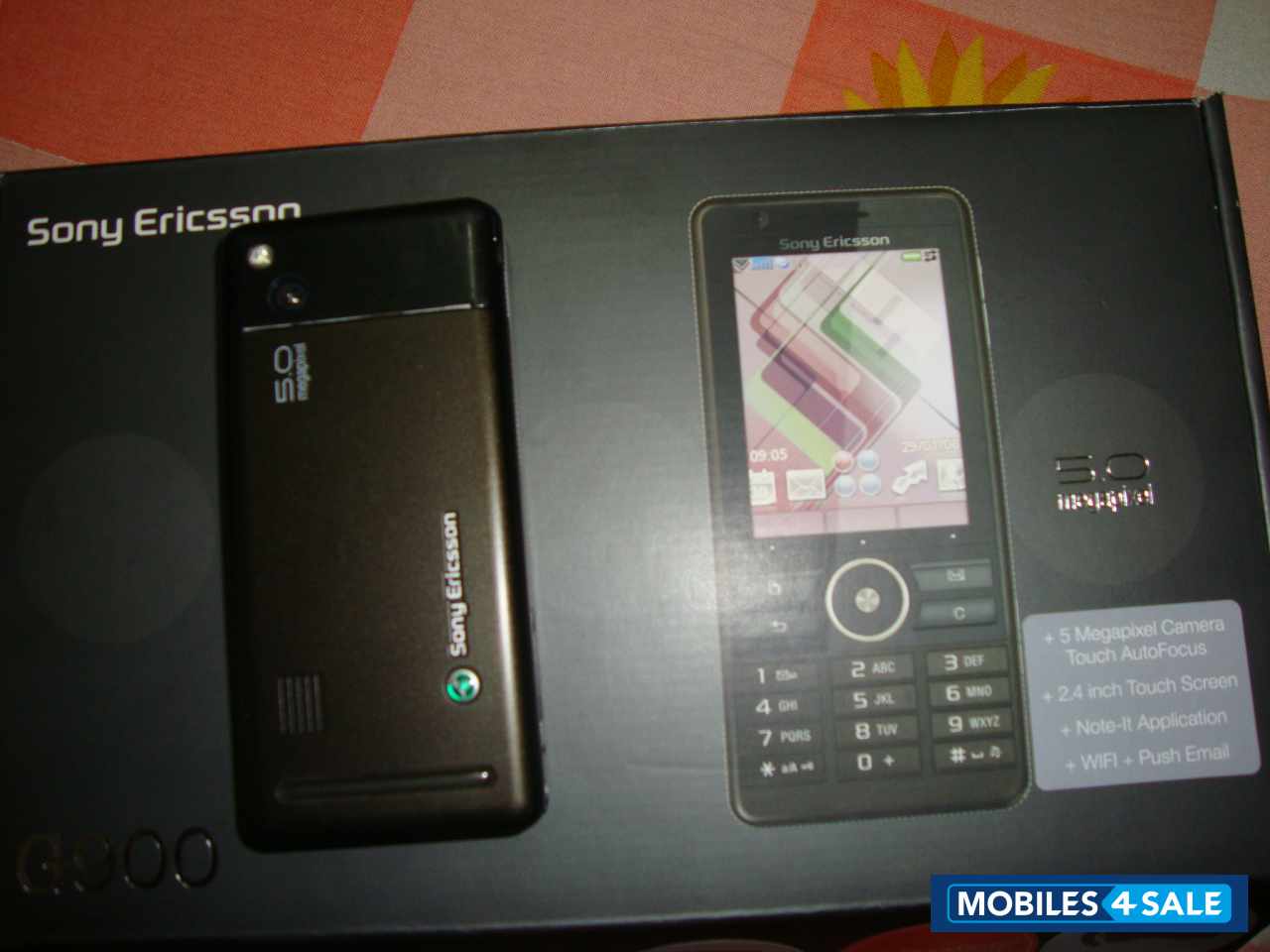 Black Sony Ericsson G900