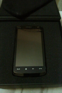 Black HTC HD