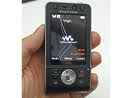 Black Sony Ericsson W910