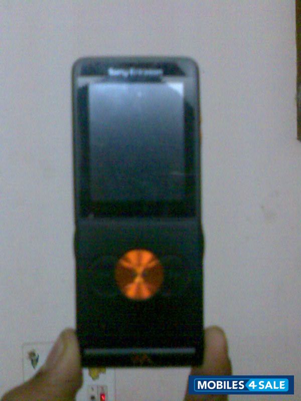 Black Sony Ericsson W350i