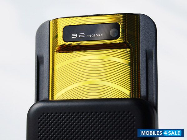 Black And Gold Sony Ericsson W760