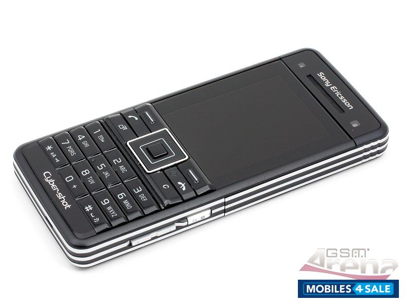 Black Sony Ericsson C902