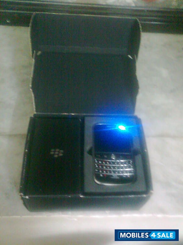 Black BlackBerry Bold