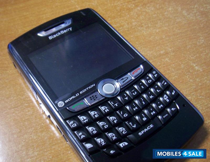 Black BlackBerry 8800