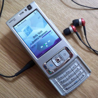 Silver Nokia N95