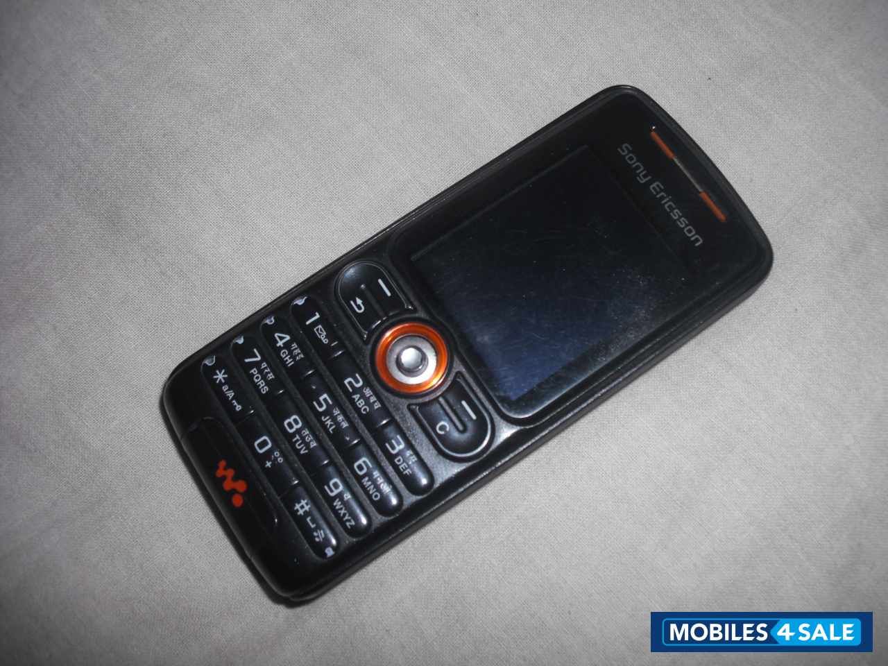 Black Sony Ericsson W200