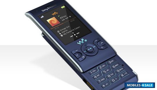 Black Sony Ericsson W595