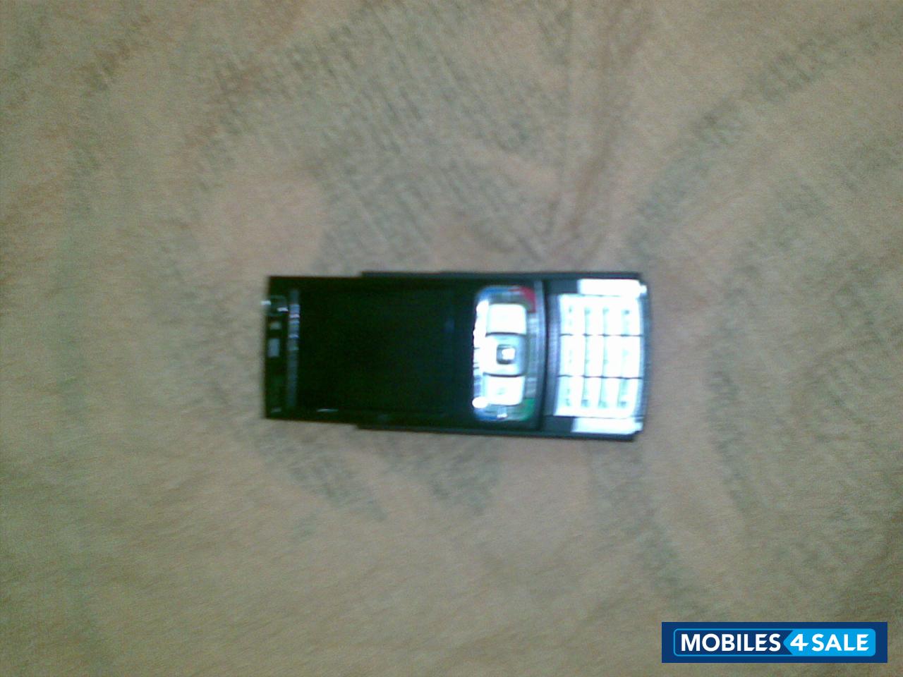 Black Nokia N95