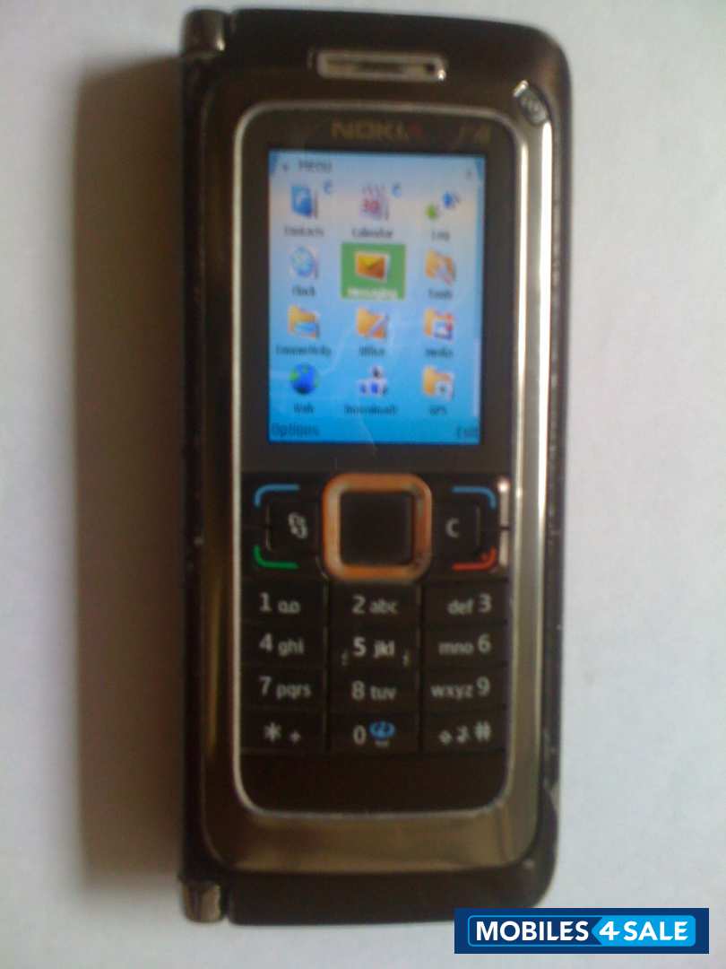 Mocha Brown Nokia E90 Communicator