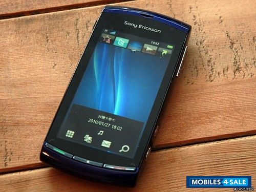 Black Sony Ericsson