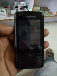 Black Sony Ericsson W960