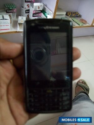 Black Sony Ericsson W960