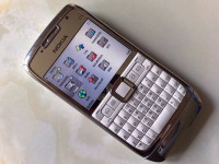 White Nokia E71