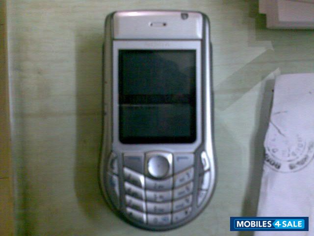 grey Nokia 6630