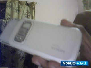 White Nokia N86