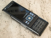 Black Sony Ericsson C905
